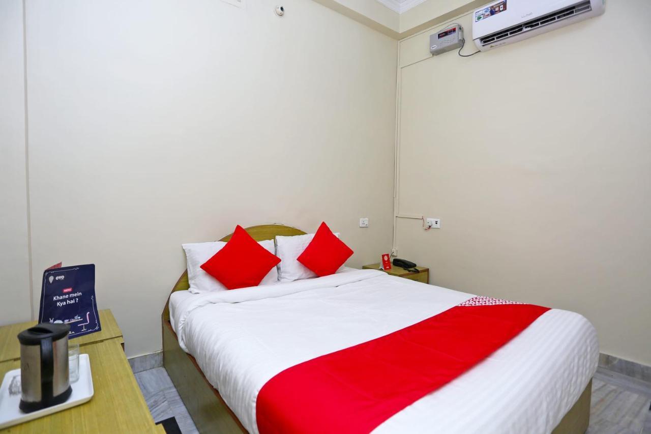 Oyo 18362 Hotel Jai Maa Durga Prayagraj Exterior photo