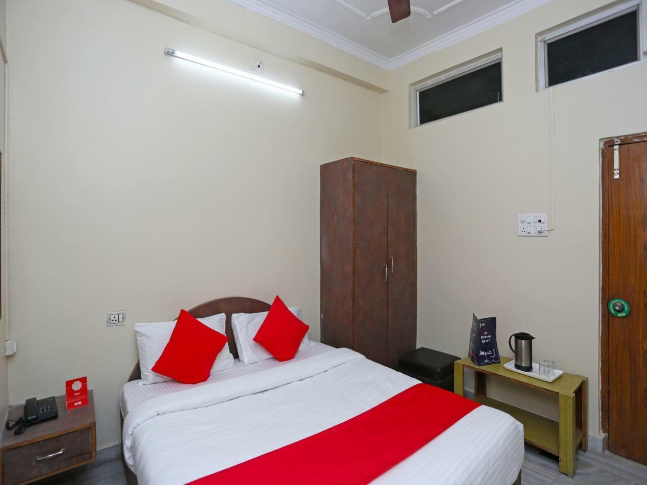 Oyo 18362 Hotel Jai Maa Durga Prayagraj Exterior photo