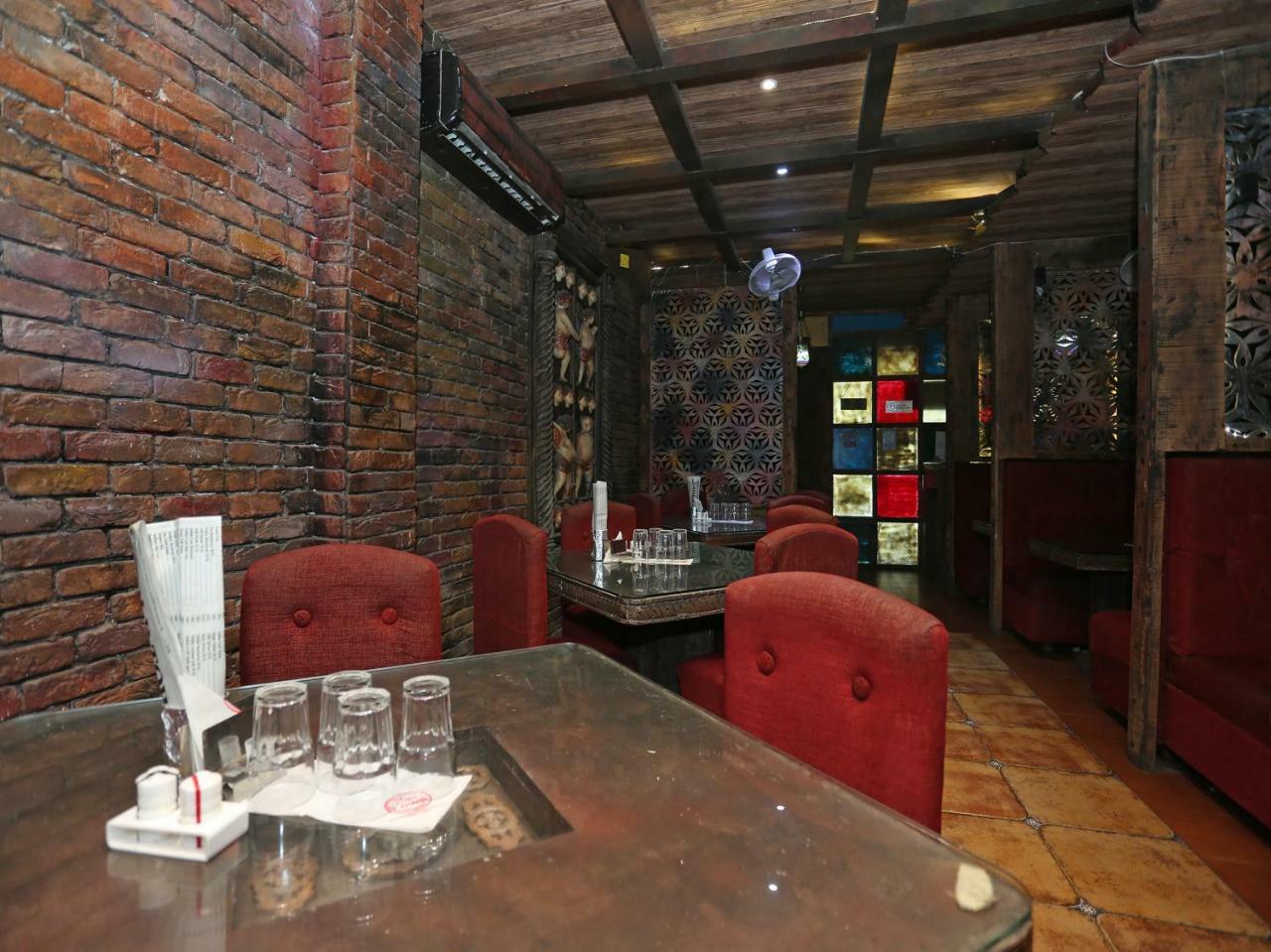 Oyo 18362 Hotel Jai Maa Durga Prayagraj Exterior photo