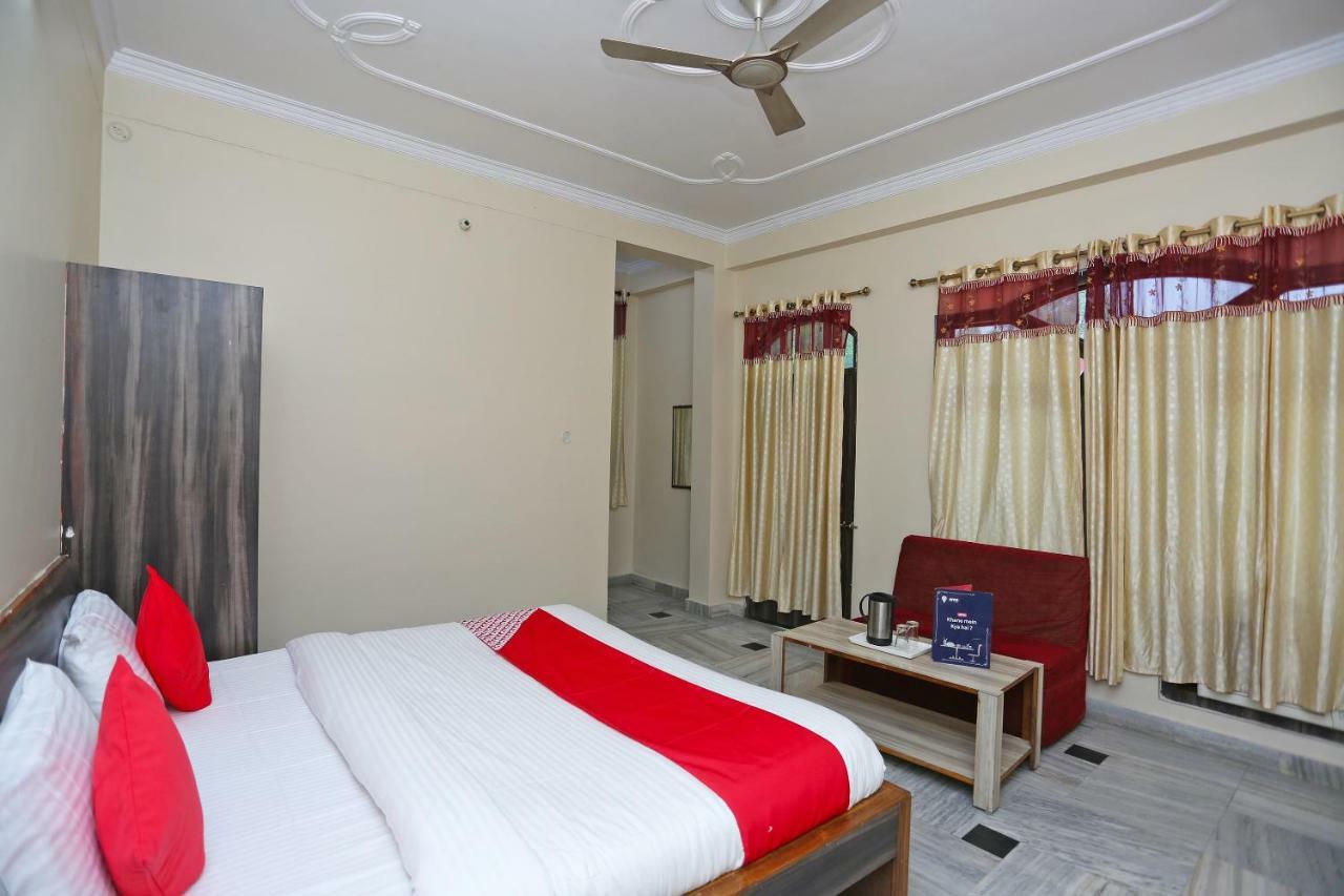Oyo 18362 Hotel Jai Maa Durga Prayagraj Exterior photo